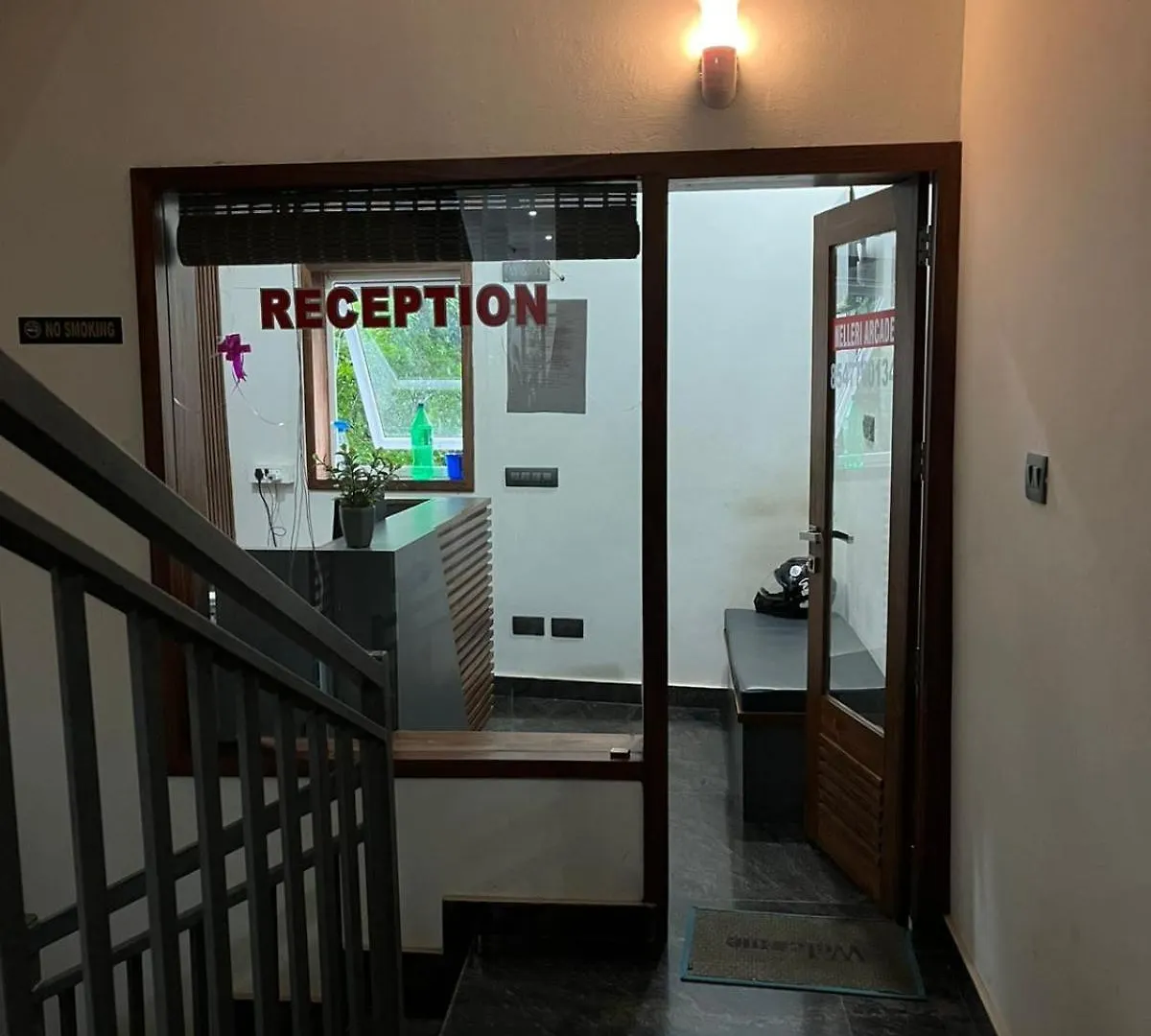 Nelleri Residency 호텔 Iritti
